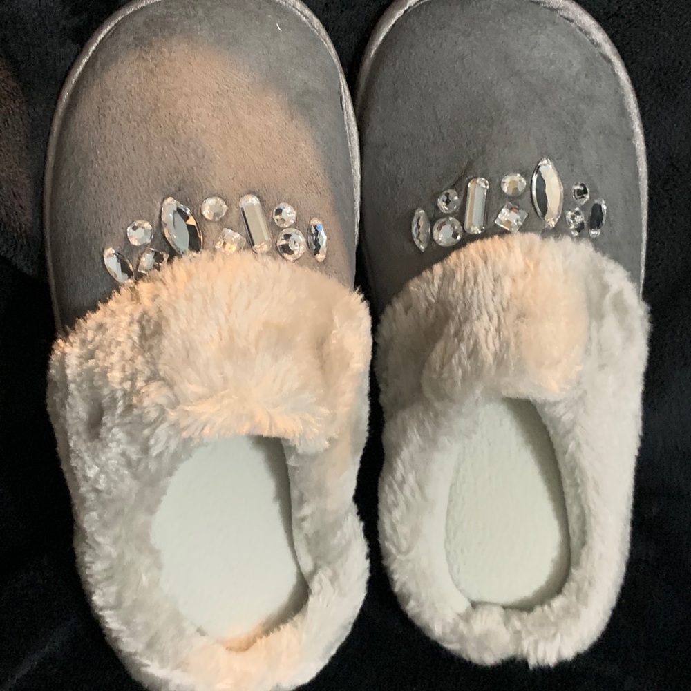Gray slippers🎄